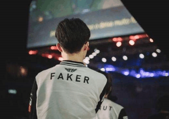 【视频】7月29日LPL夏季赛战果：RNG豪取7连胜，TES让一追二紧随其后